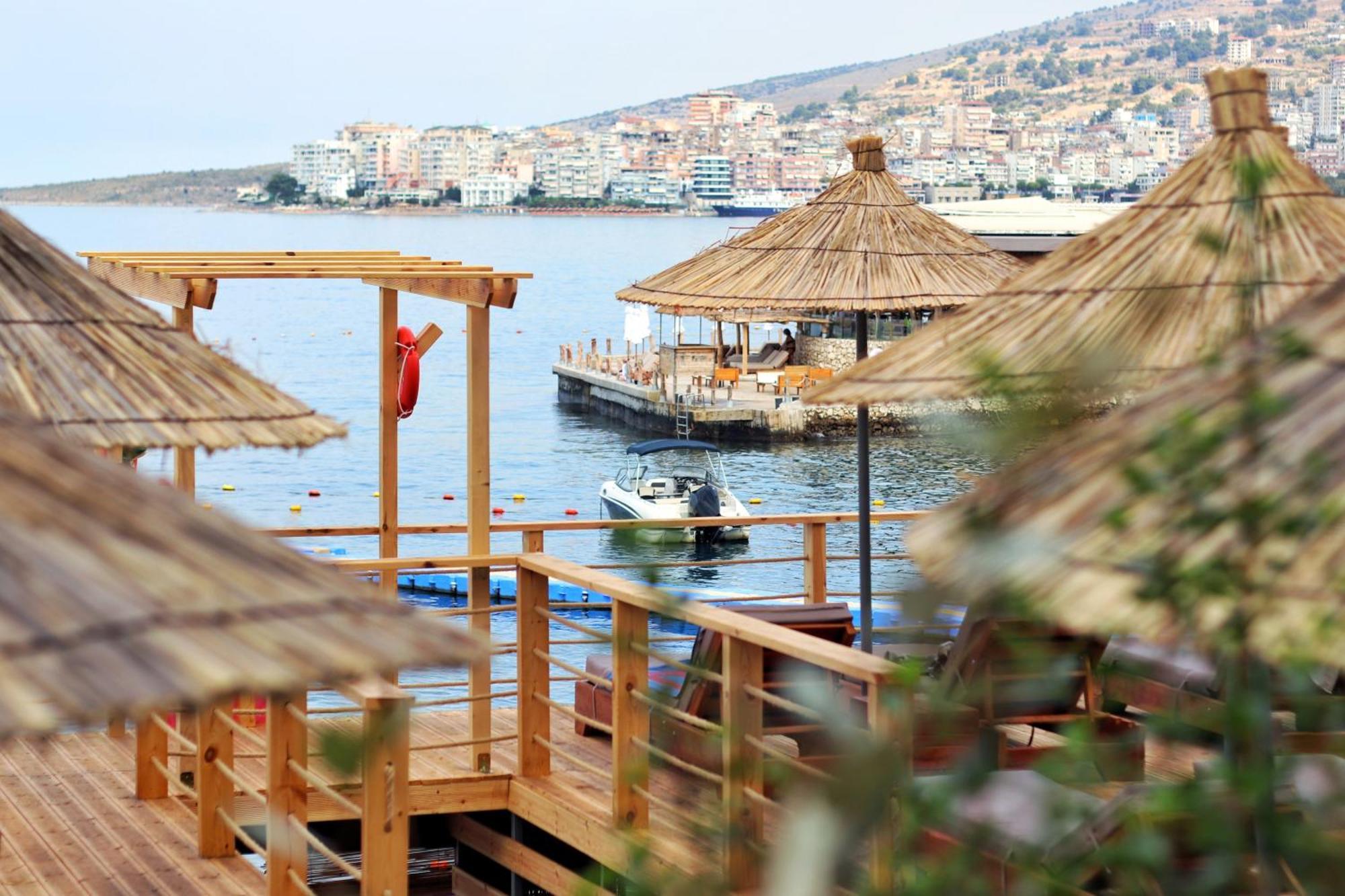 Golden Beach Suites Sarandë Eksteriør bilde