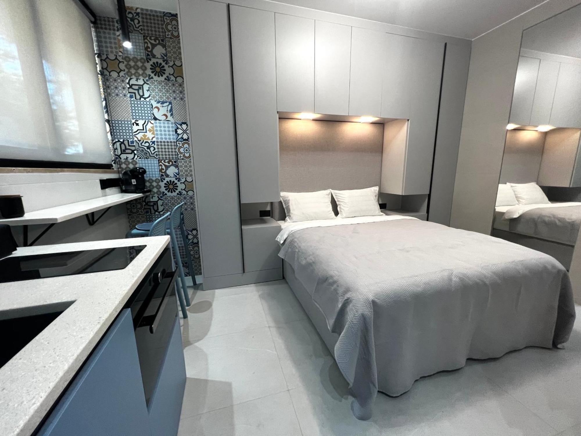Golden Beach Suites Sarandë Eksteriør bilde